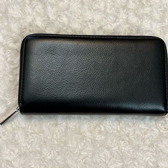 NWT Zippy Leather Wallet - Picture 1 of 6